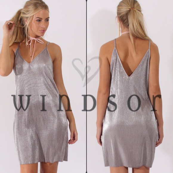 Windsor Metallic Silver Pleated Shift Dress Sz M - Picture 2 of 8